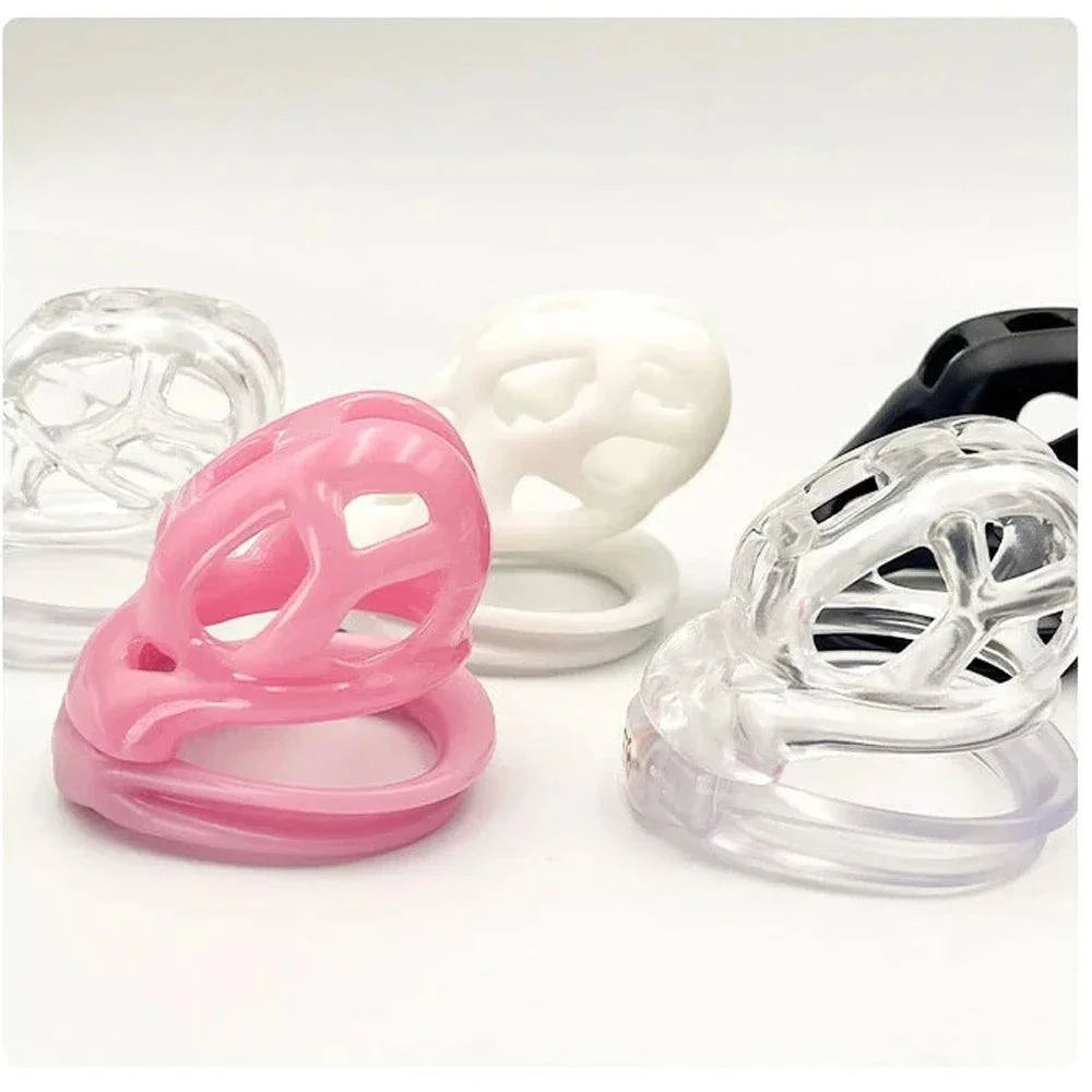 Mini dispositivo de castidad masculino: jaula ventilada con anillo y cerradura